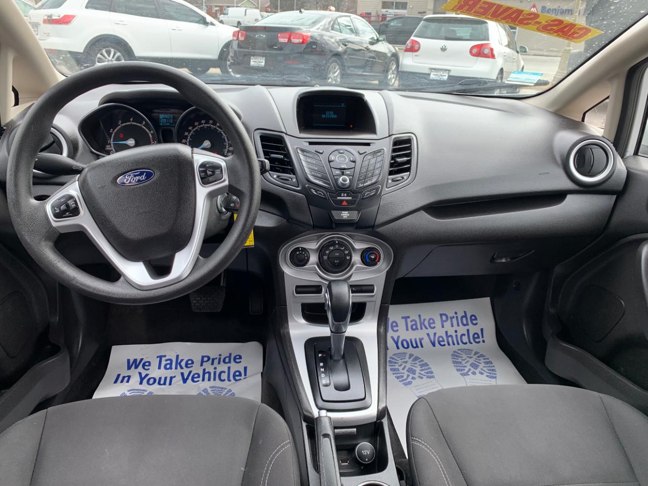 Ford Fiesta SE Sedan 2017