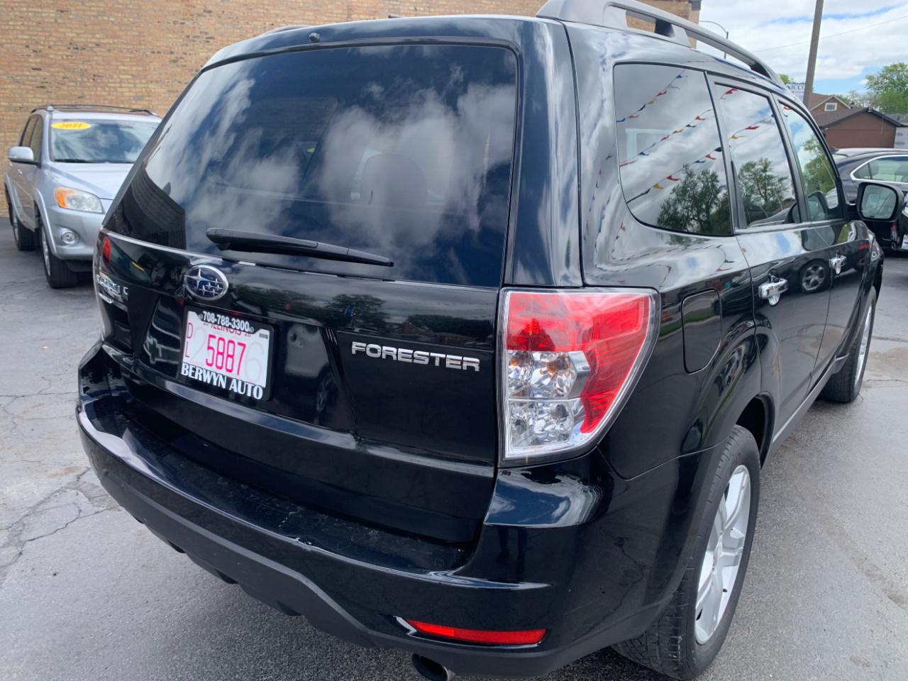 Subaru Forester 2.5X Premium 2010