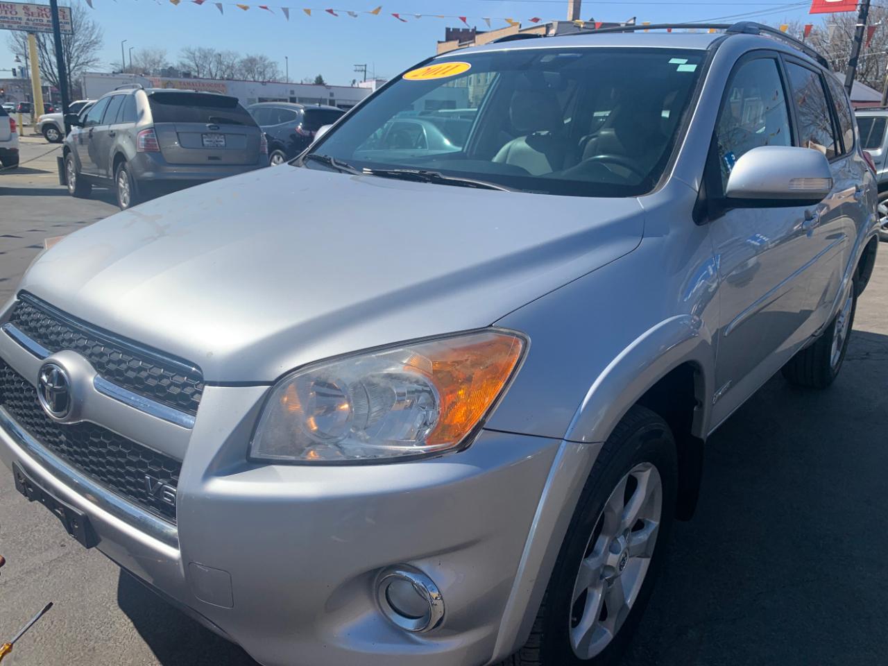 Toyota RAV4 Limited V6 2WD 2011