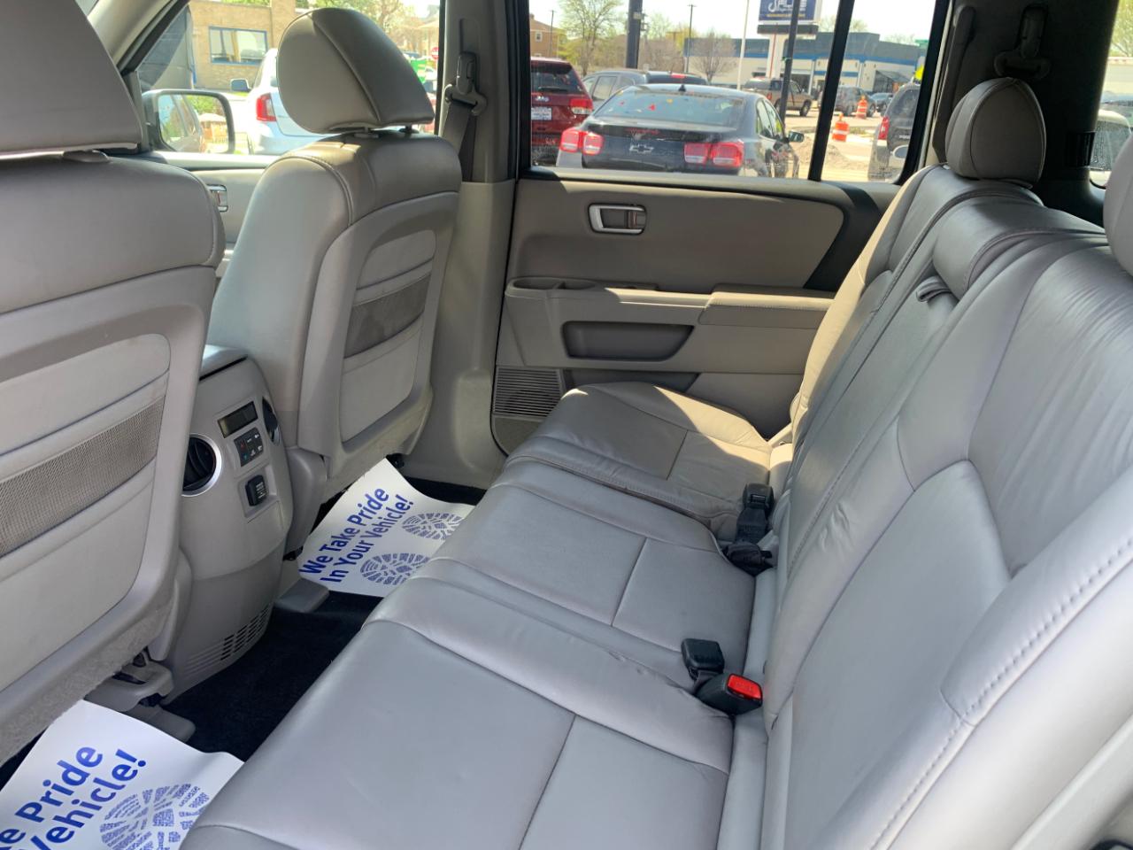 Honda Pilot EX-L 4WD 5-Spd AT 2011