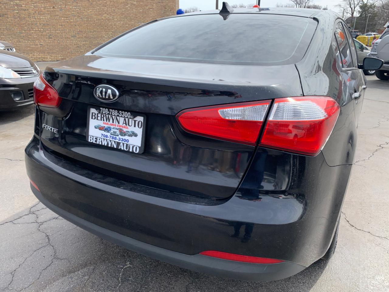 Kia Forte LX w/Popular Package 2016