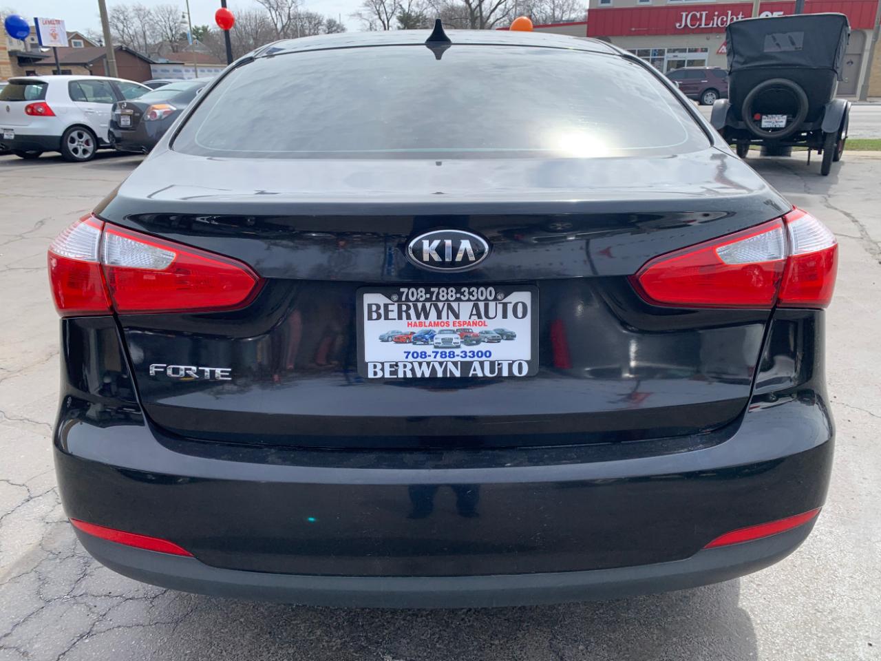 Kia Forte LX w/Popular Package 2016