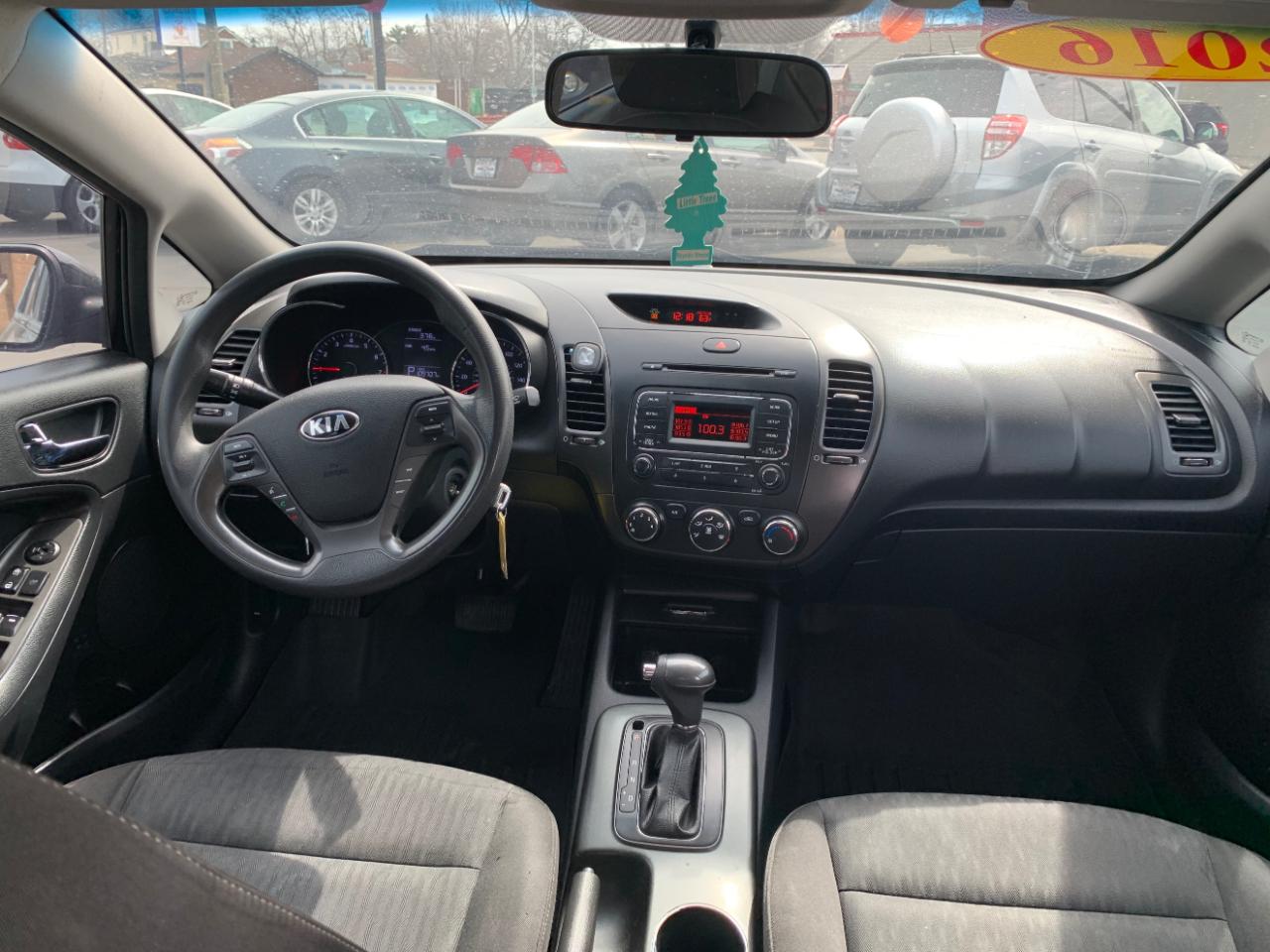 Kia Forte LX w/Popular Package 2016