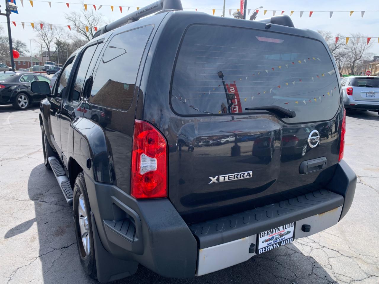 View vehicle photo 7