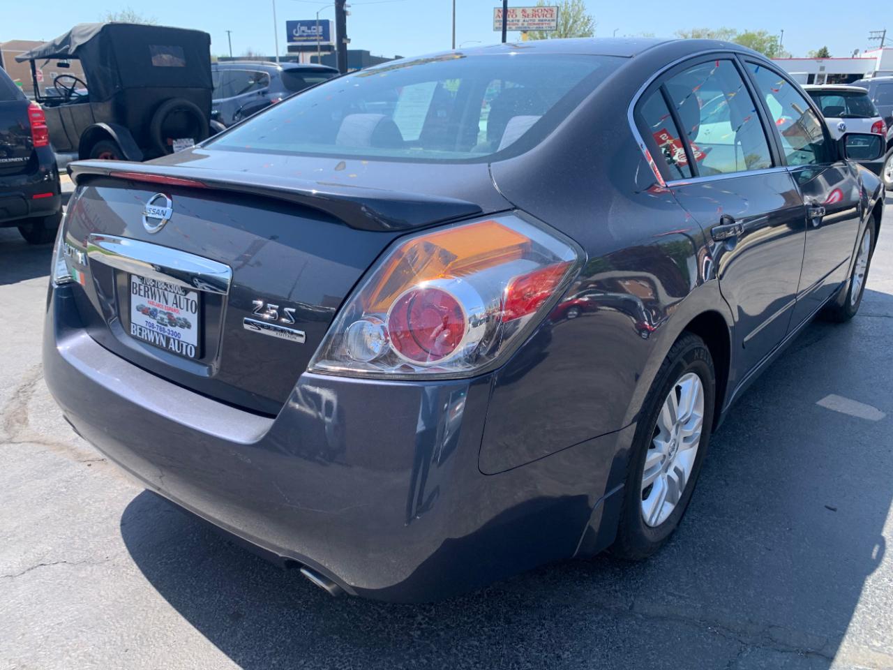 Nissan Altima 2.5 2012