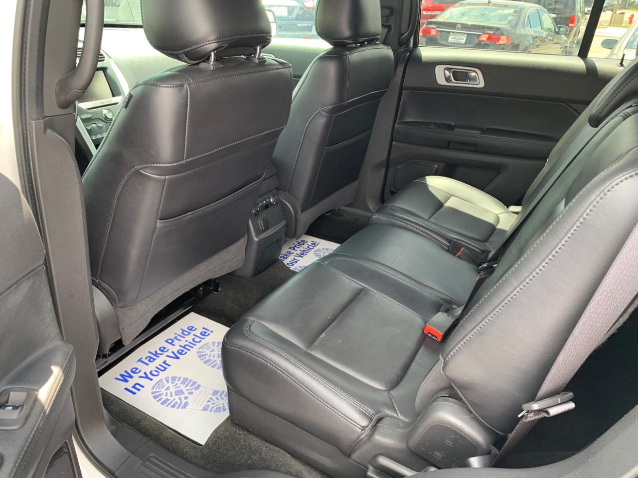 Ford Explorer XLT FWD 2012