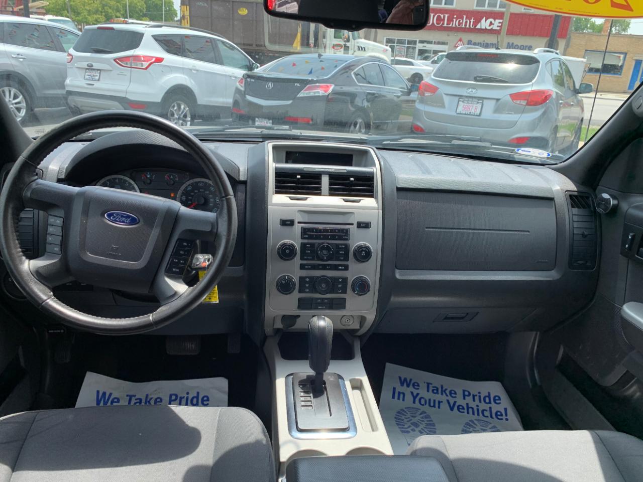 Ford Escape XLT 4WD 2012