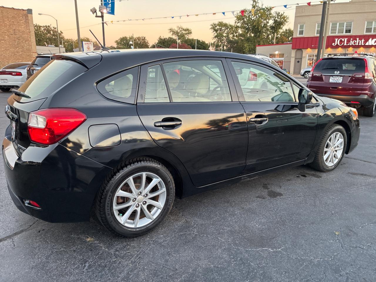 Subaru Impreza 2.0i Premium 5-Door w/All Weather Package 2014