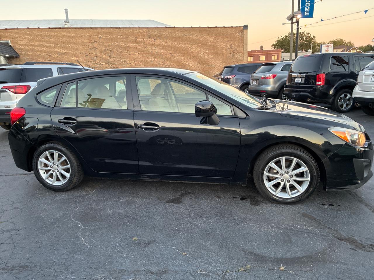 Subaru Impreza 2.0i Premium 5-Door w/All Weather Package 2014