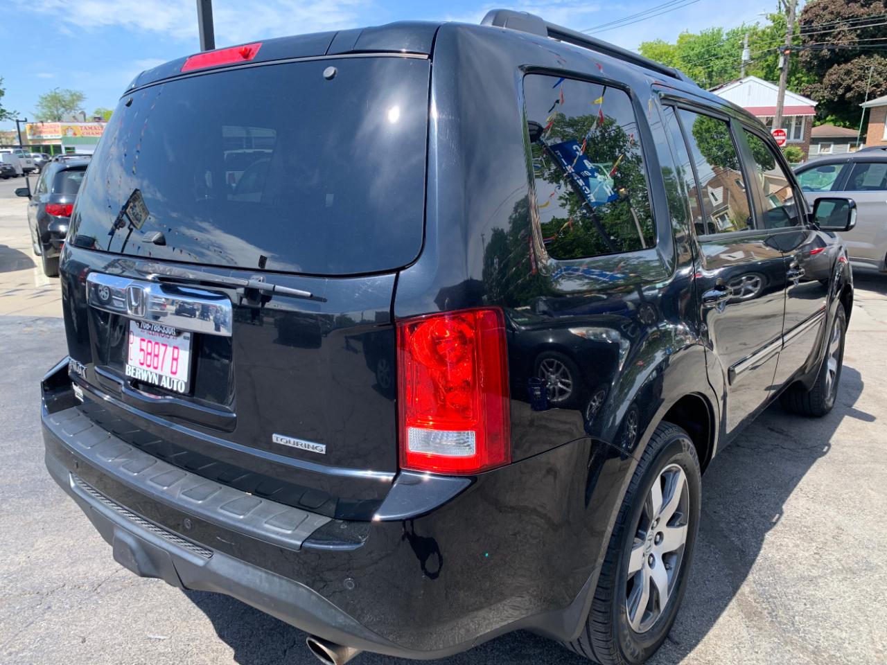 Honda Pilot Touring 2WD 5-Spd AT with DVD 2012