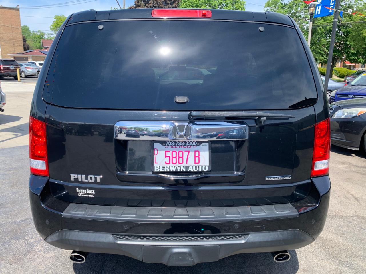 Honda Pilot Touring 2WD 5-Spd AT with DVD 2012