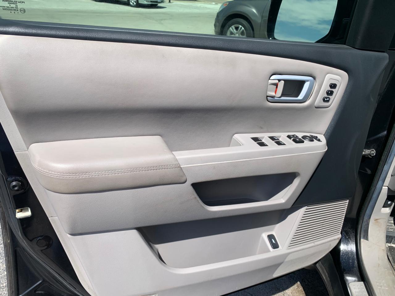 Honda Pilot Touring 2WD 5-Spd AT with DVD 2012