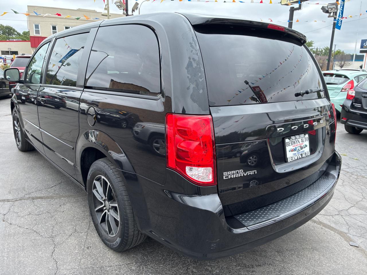 Dodge Grand Caravan SE 2016