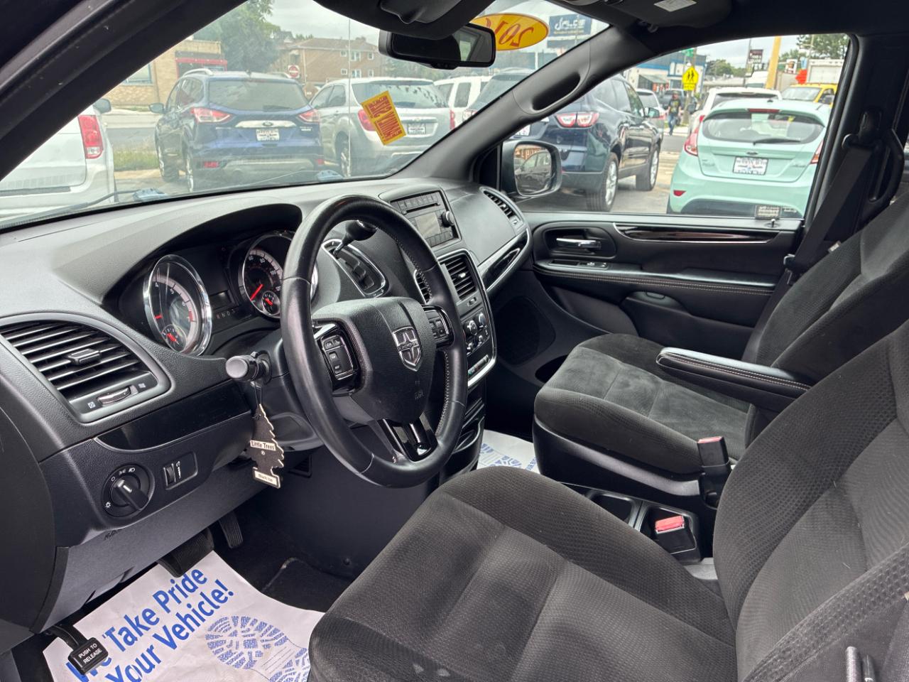 Dodge Grand Caravan SE 2016