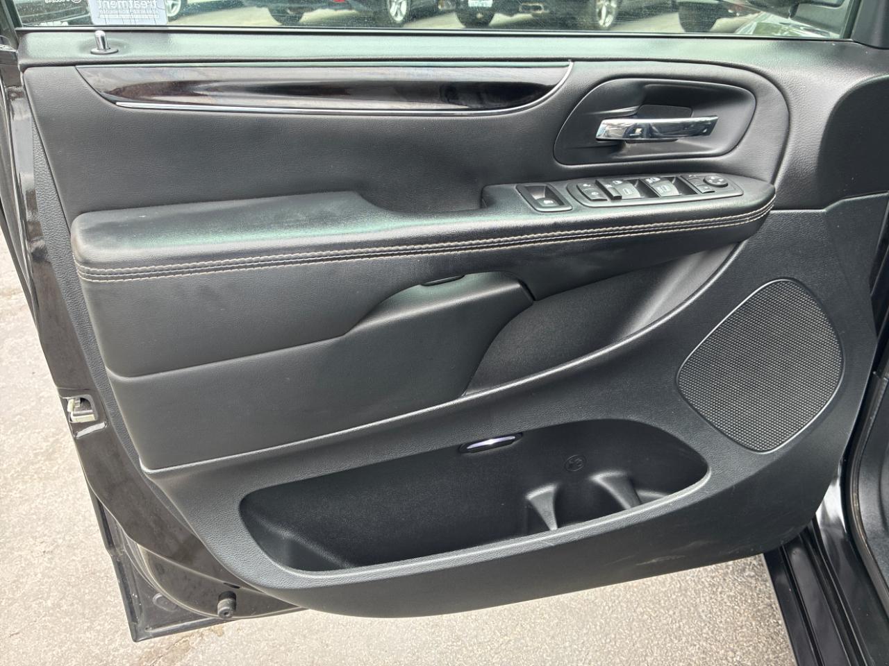 Dodge Grand Caravan SE 2016