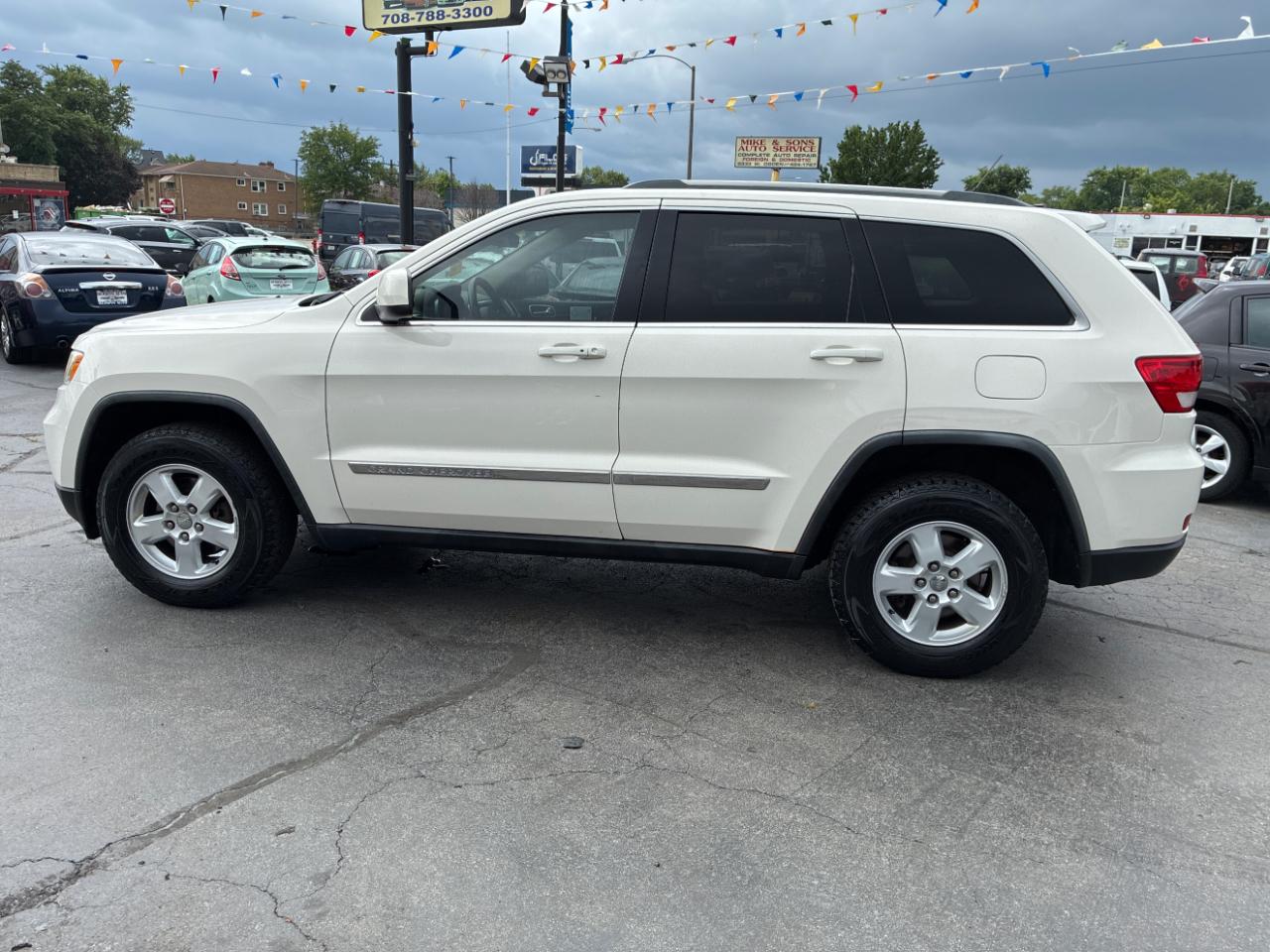 Jeep Grand Cherokee Laredo 4WD 2012