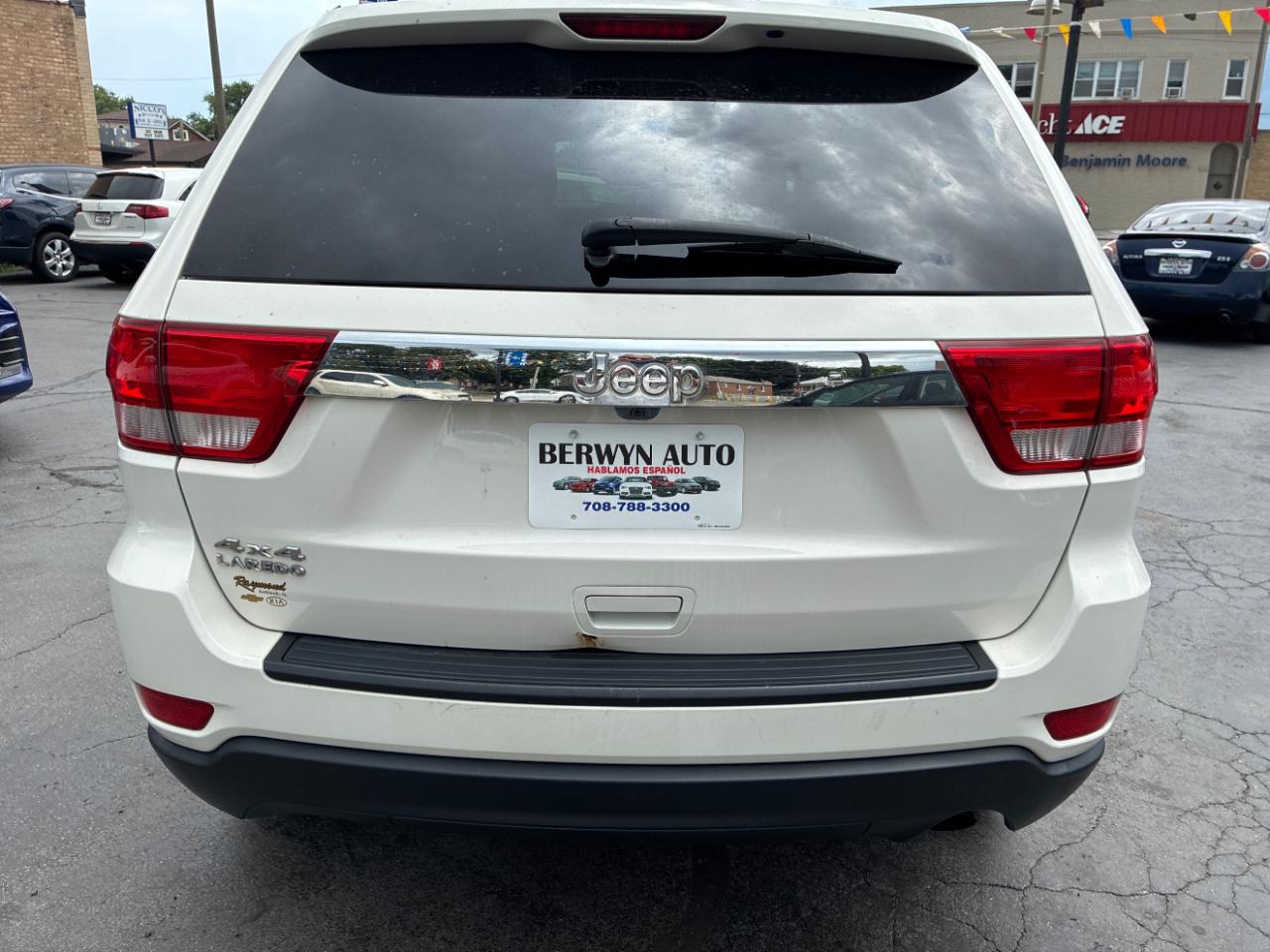 Jeep Grand Cherokee Laredo 4WD 2012