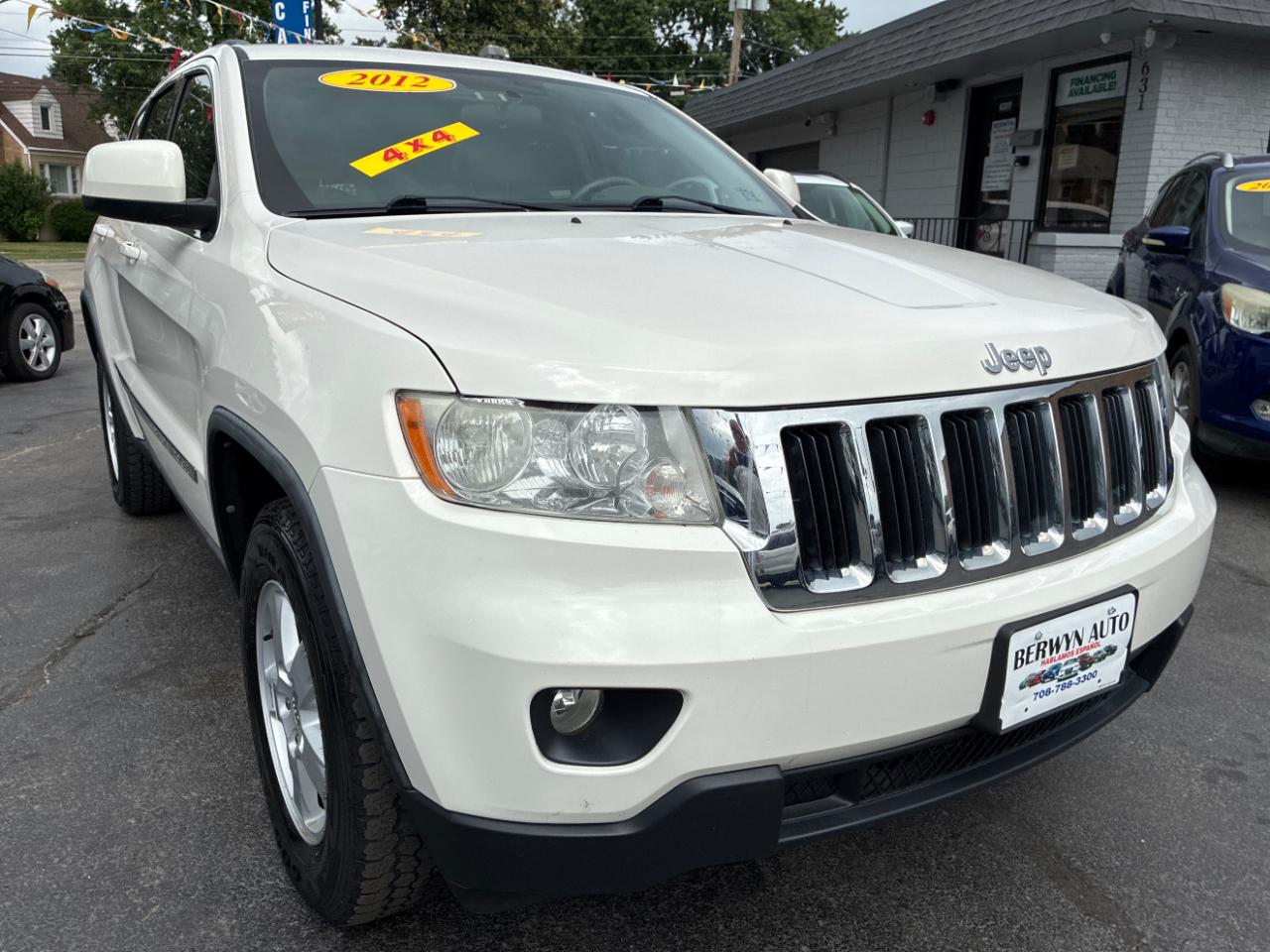 Jeep Grand Cherokee Laredo 4WD 2012