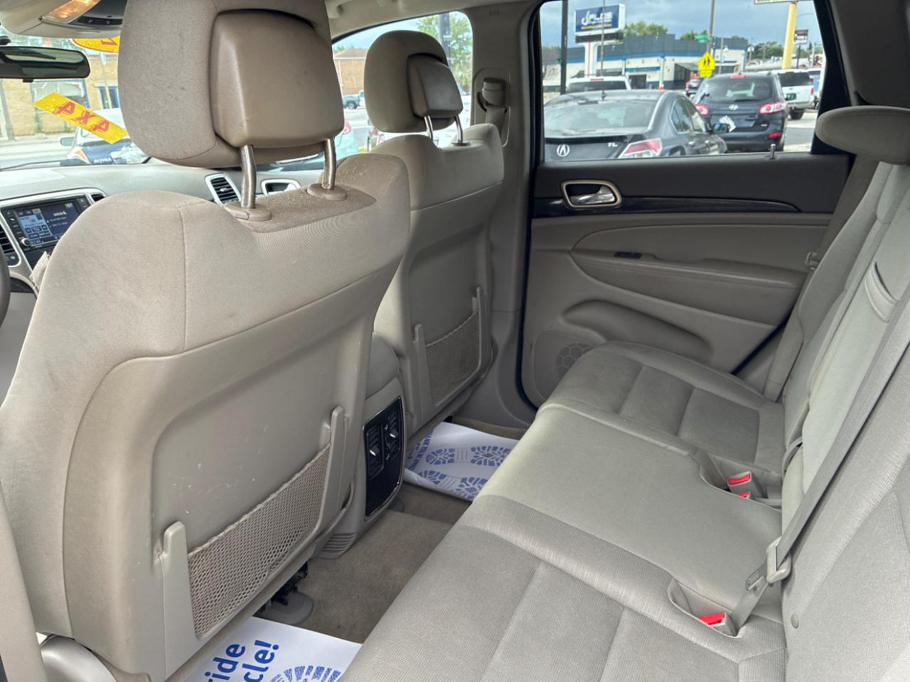 Jeep Grand Cherokee Laredo 4WD 2012