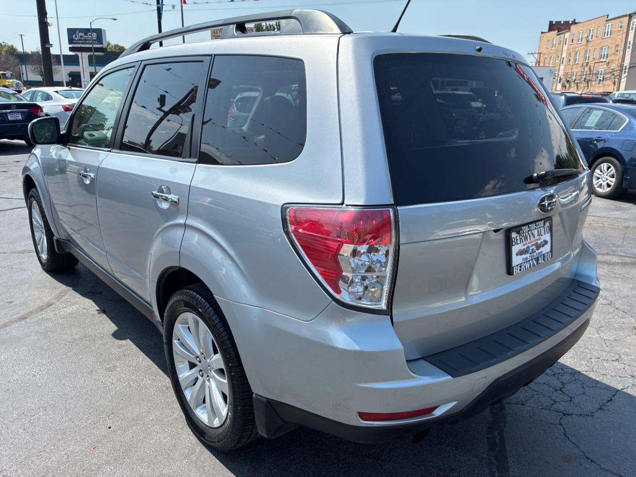 Subaru Forester 2.5X Limited 2012