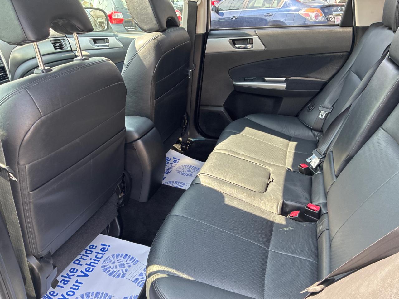 Subaru Forester 2.5X Limited 2012