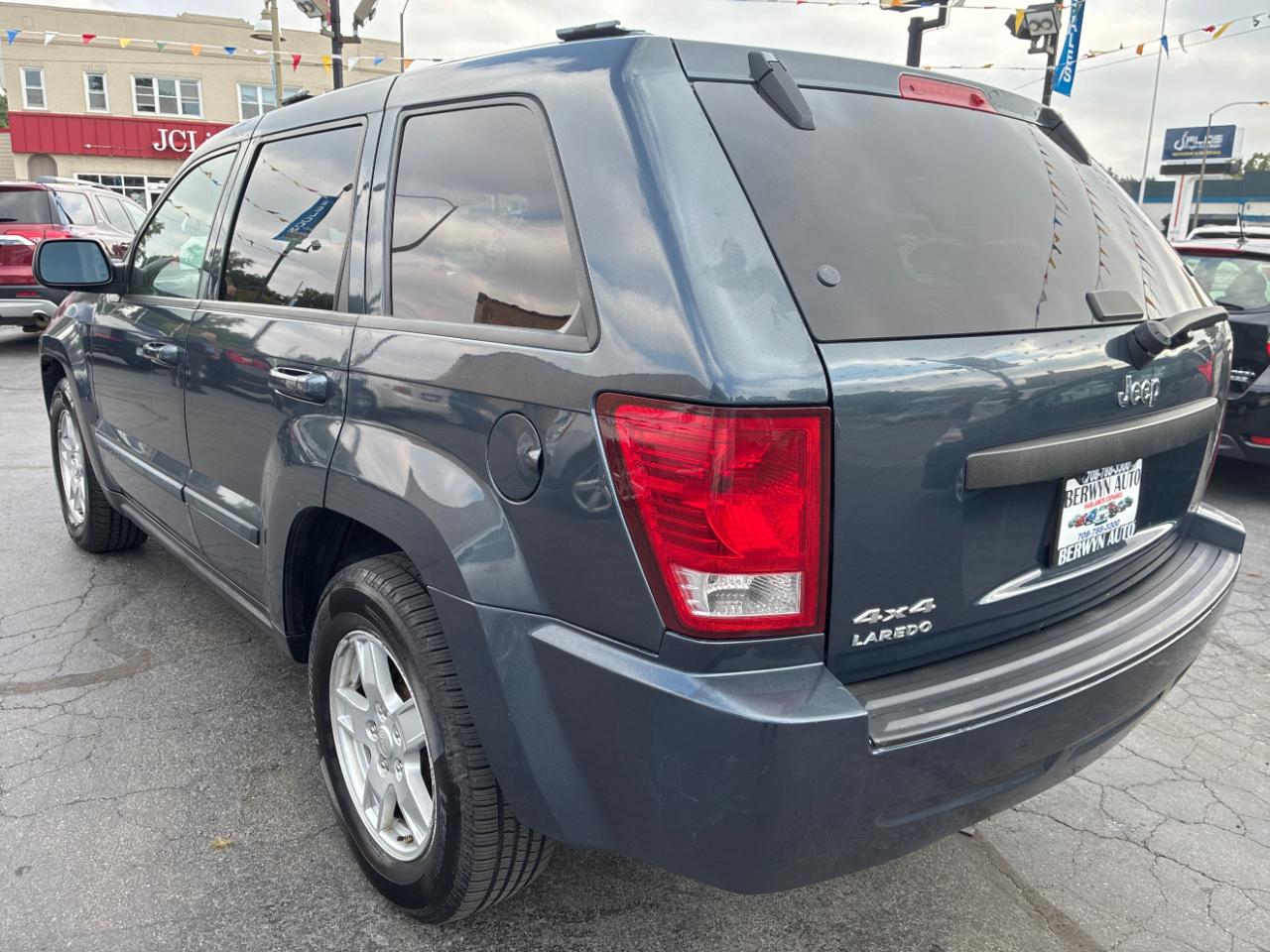 Jeep Grand Cherokee Laredo 4WD 2008