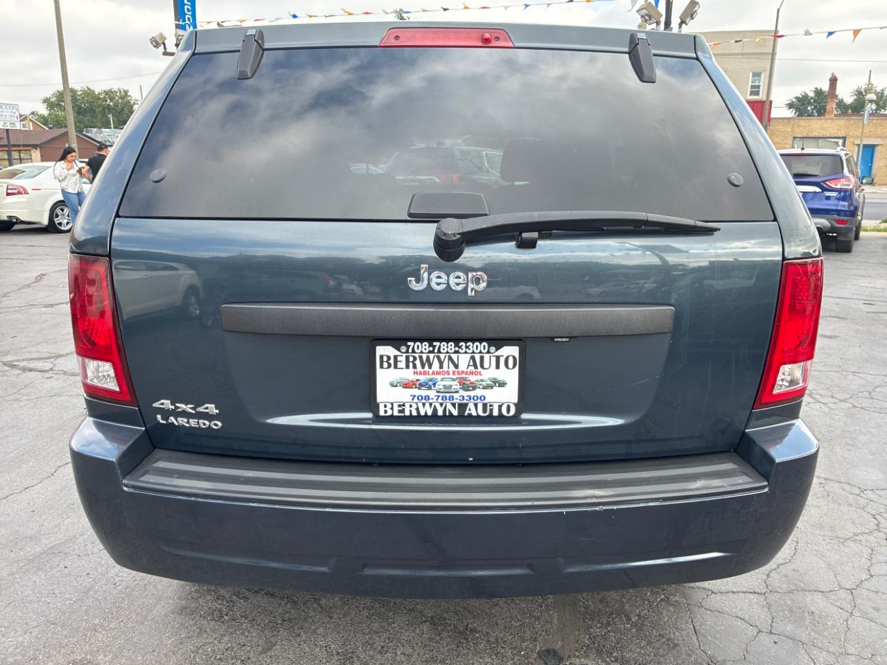 Jeep Grand Cherokee Laredo 4WD 2008