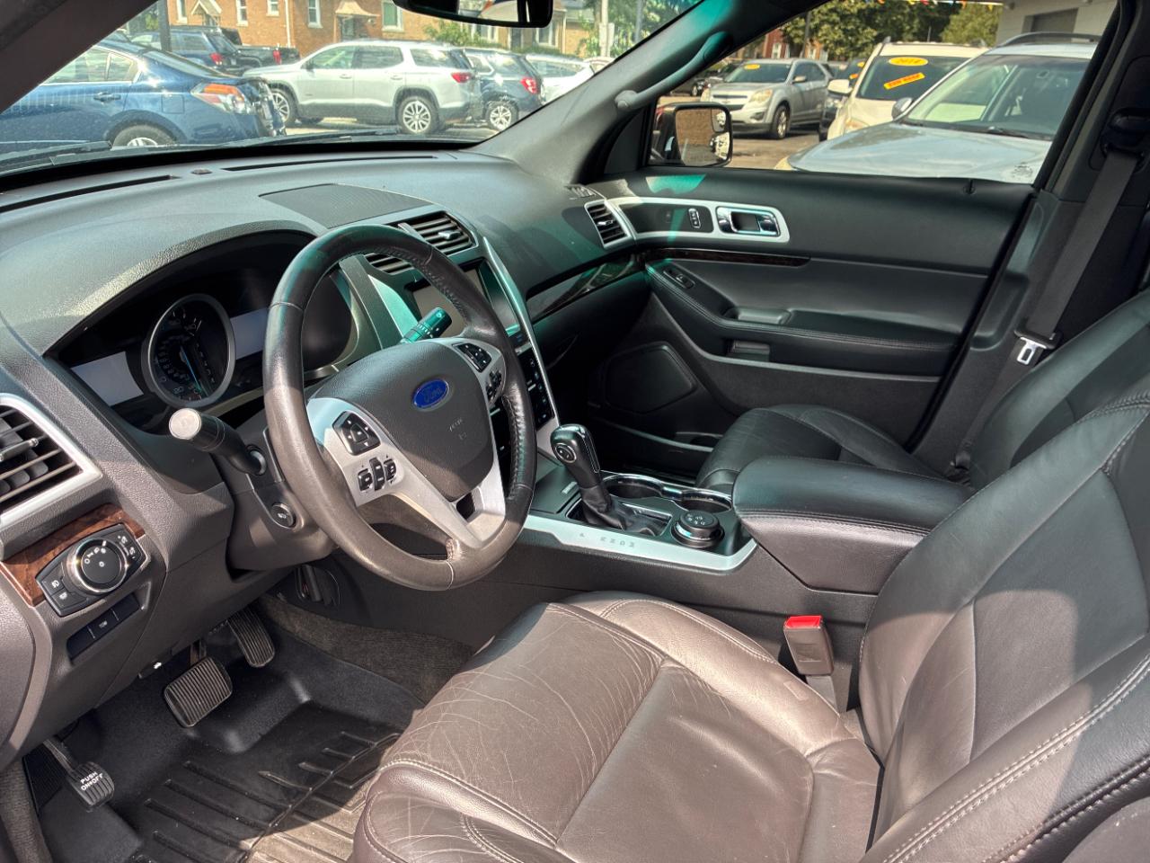 Ford Explorer Limited 4WD 2015