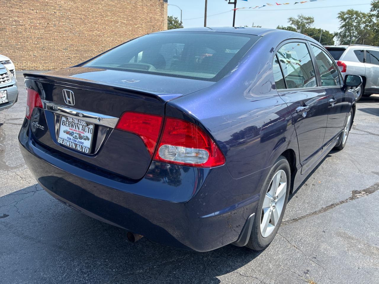 Honda Civic LX-S Sedan 5-Speed AT 2009