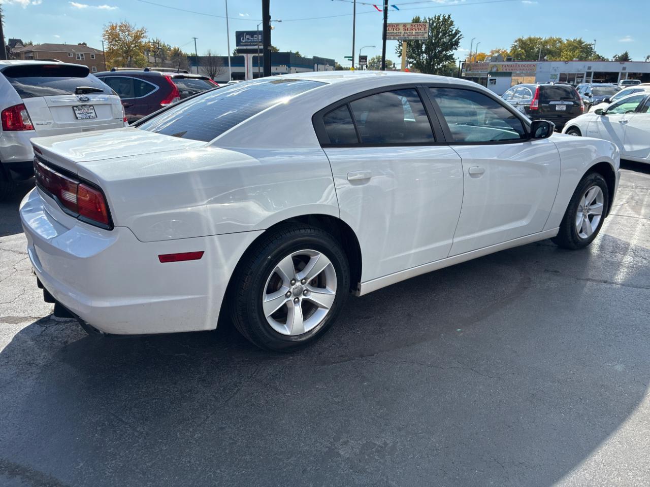 Dodge Charger SE 2014