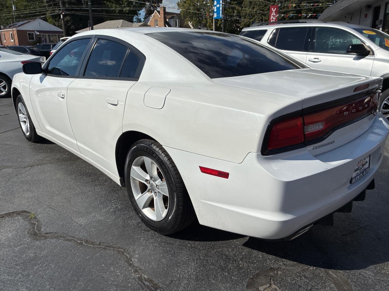 Dodge Charger SE 2014