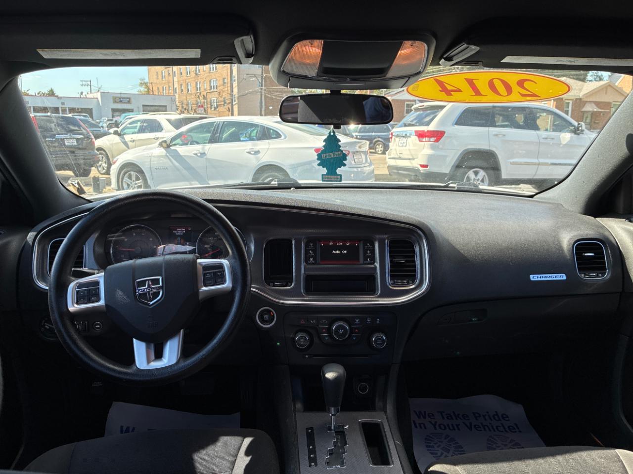 Dodge Charger SE 2014