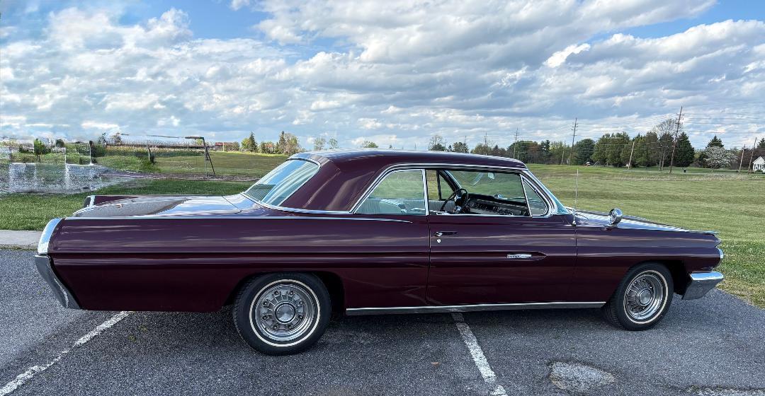 Pontiac Grand Prix 2dr Coupe 1962