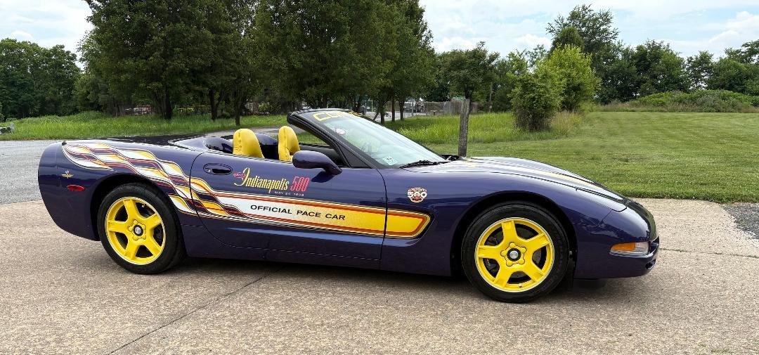Chevrolet Corvette 1LT 2D Convertible 1998