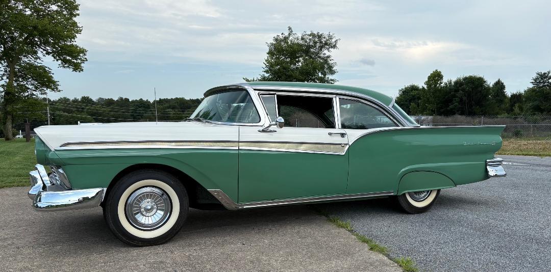 Ford Fairlane 500  1957