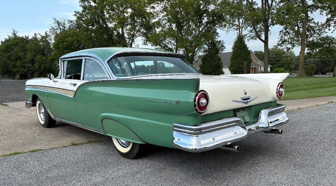 Ford Fairlane 500  1957
