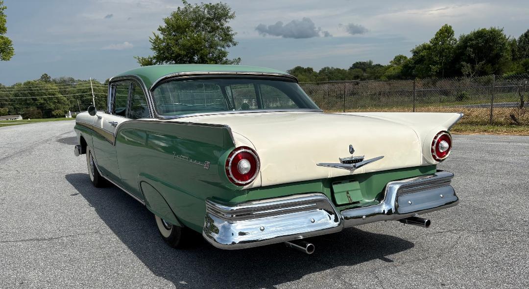 Ford Fairlane 500  1957