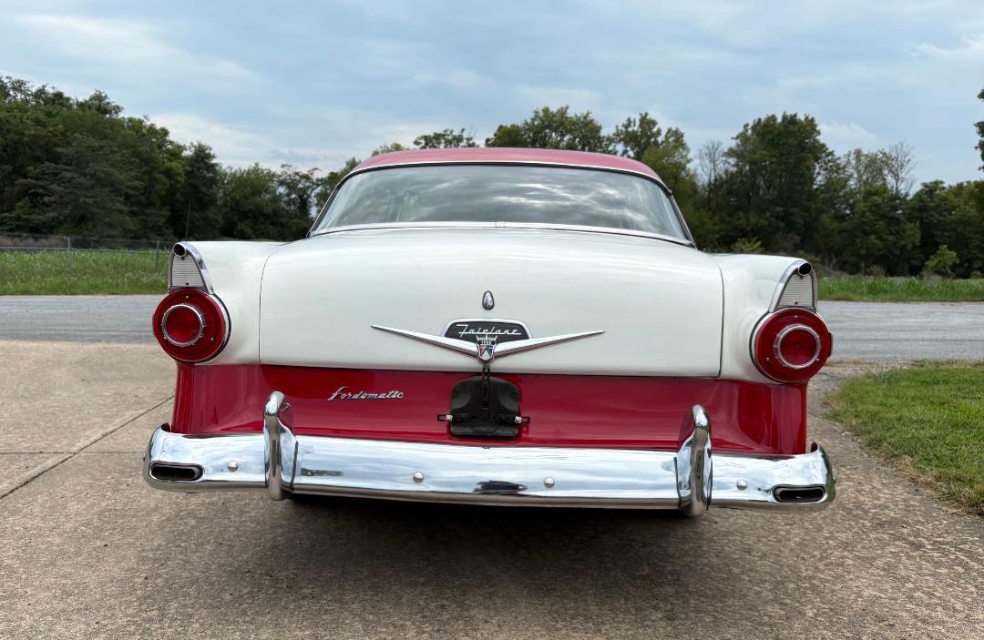 Ford Fairlane  1956