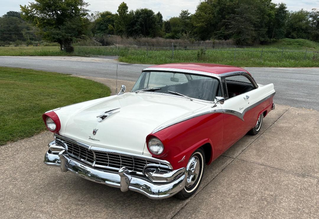 Ford Fairlane  1956
