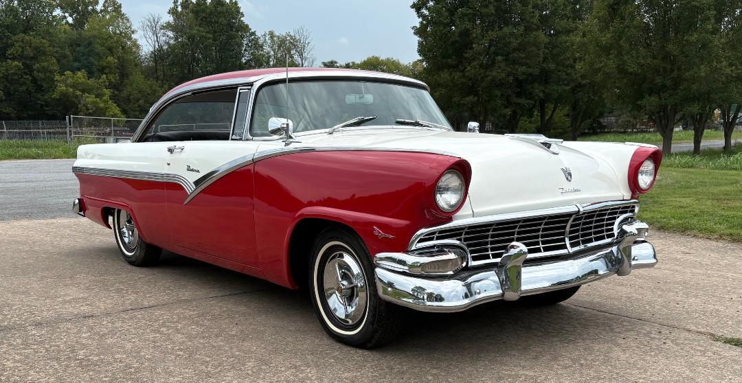 Ford Fairlane  1956
