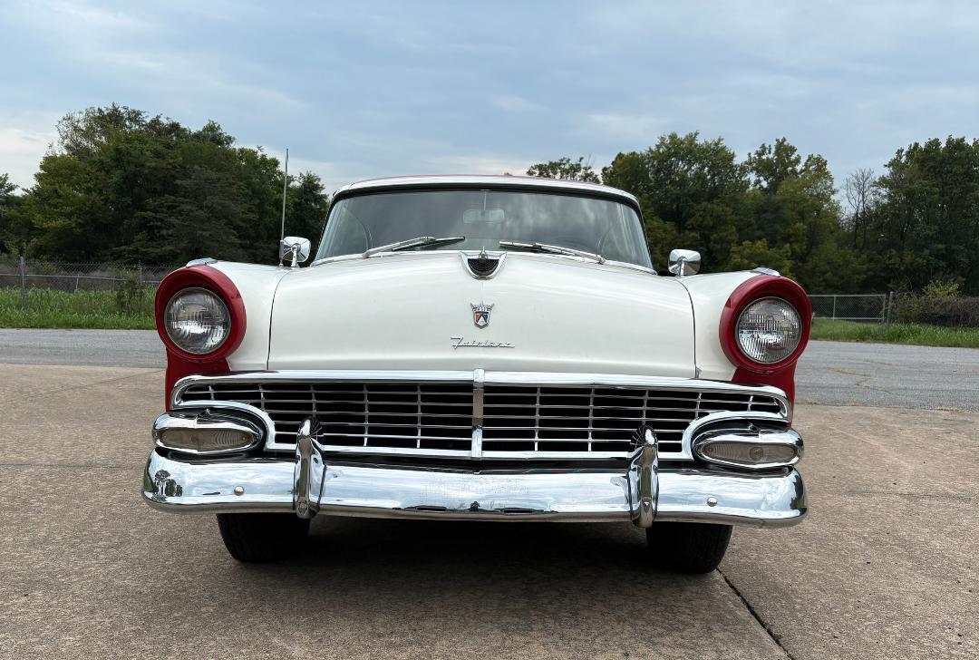 Ford Fairlane  1956