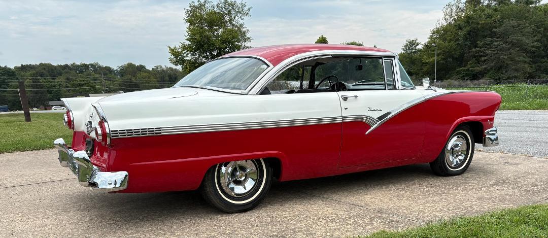 Ford Fairlane  1956