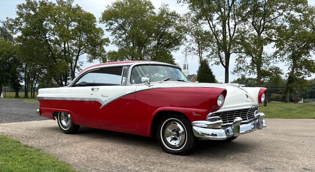 Ford Fairlane  1956