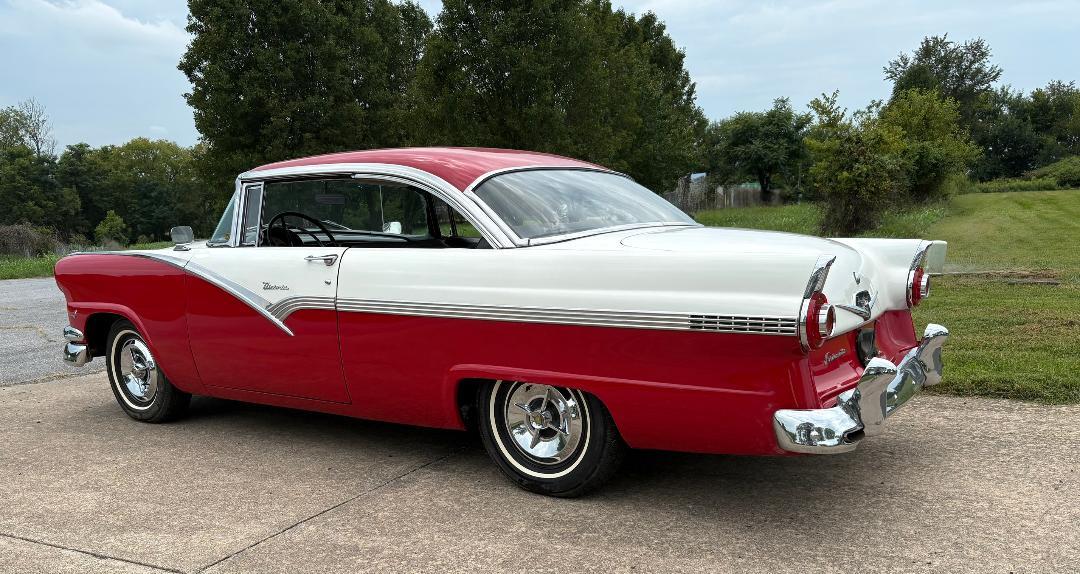 Ford Fairlane  1956