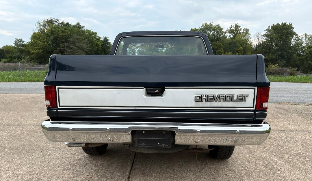 1984 Chevrolet C10 - Photo 4