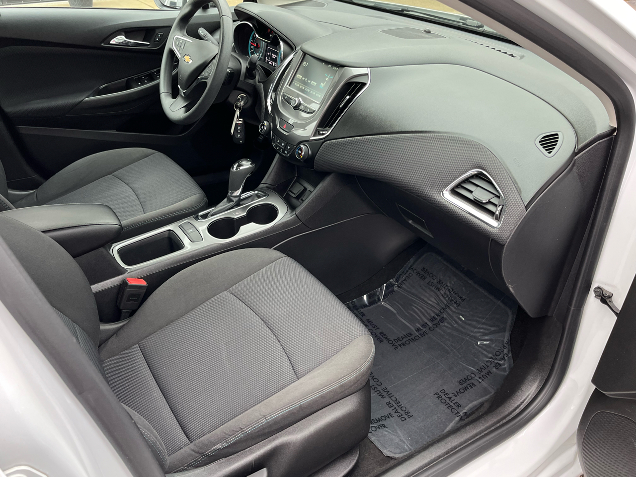 Chevrolet Cruze LT Auto 2017 Chevrolet Cruze LT Auto 2017