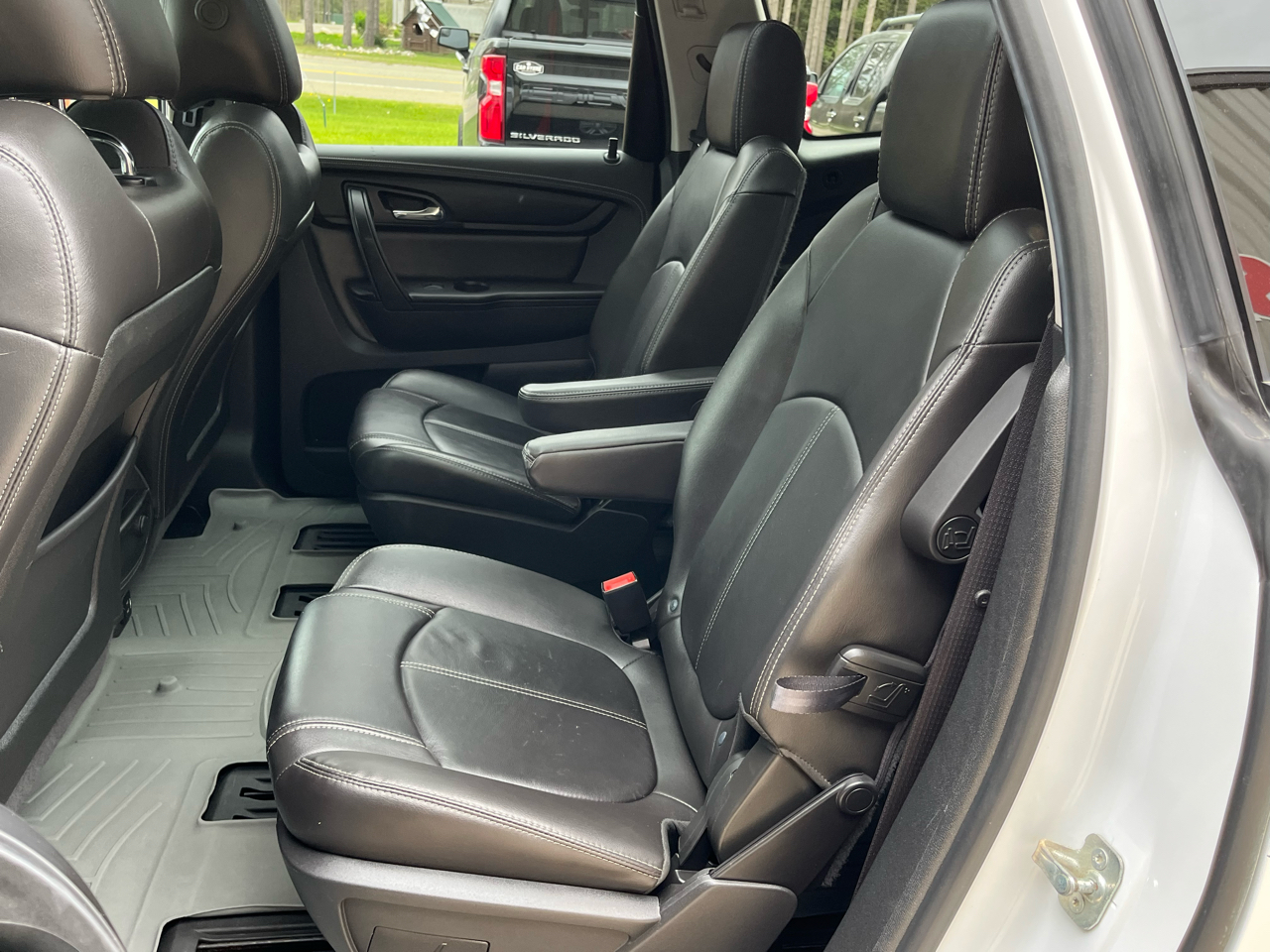 Chevrolet Traverse AWD 4dr LT w/2LT 2017