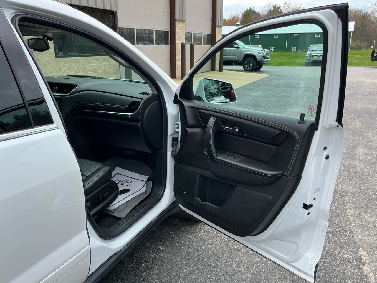 Chevrolet Traverse AWD 4dr LT w/2LT 2017