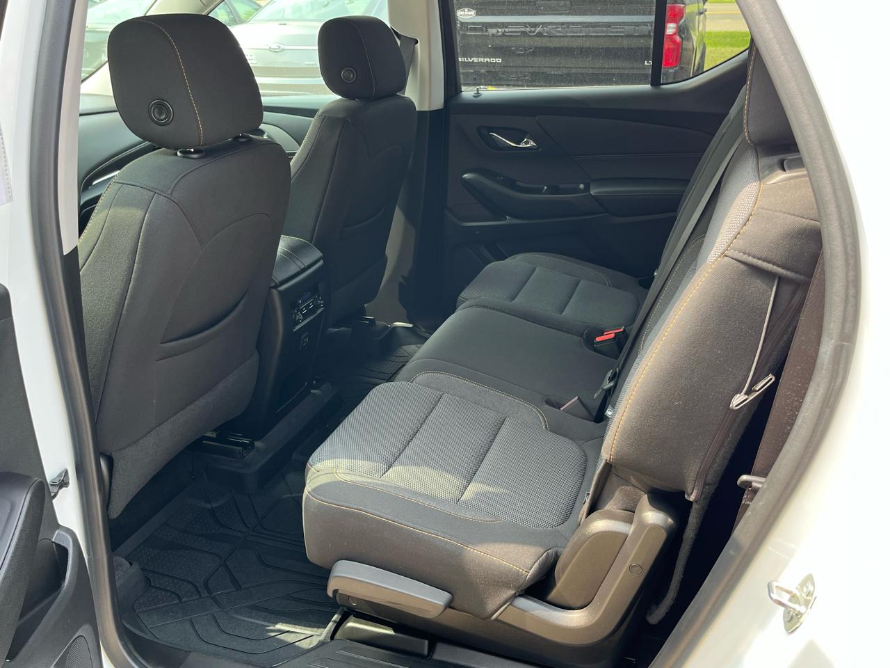 Chevrolet Traverse FWD 4dr LS w/1LS 2020