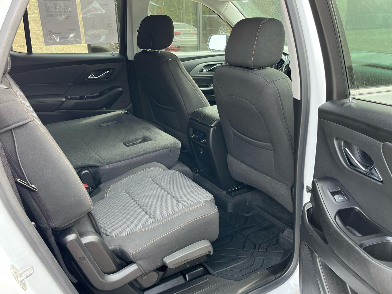 Chevrolet Traverse FWD 4dr LS w/1LS 2020